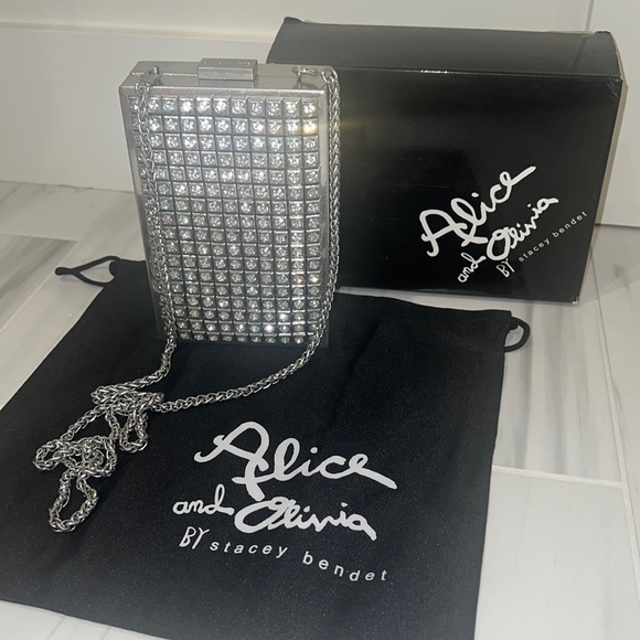 ALICE & OLIVIA stunning, silver rhinestone clutch or crossbody purse-LIKE NEW! - Picture 3 of 10